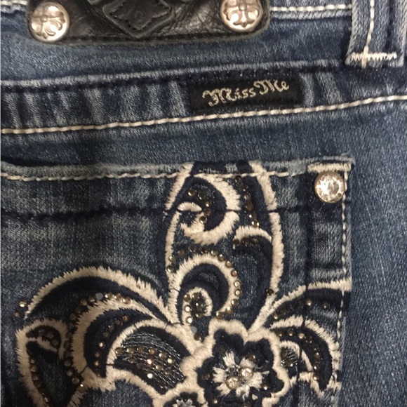 I’m not totally sure how much these cost originally but they’re miss me? Cute!!! - Picture 6 of 6